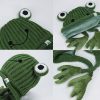 Frog Eyes Plush Knitted Hat - Modakawa modakawa