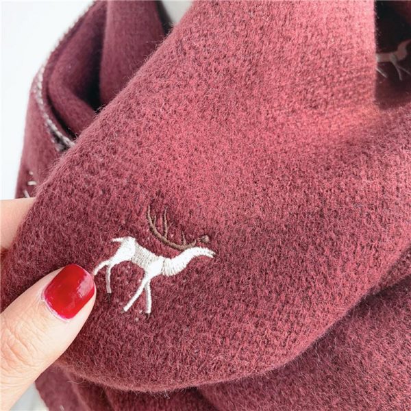 Cute Reindeer Embroidery Scarf - Modakawa Modakawa